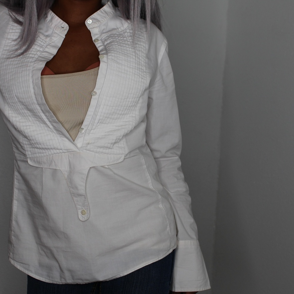 Club Monaco - Picture 2 of 7